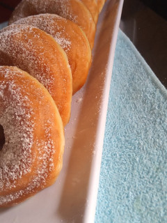 A picture of Spreed icing doughnut.