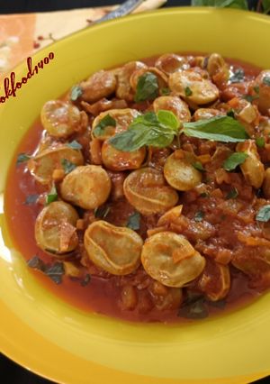 عکسی از دستور دو پیازه باقلا