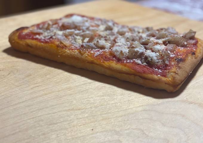 Teglia di pizza al forno fatta in casa