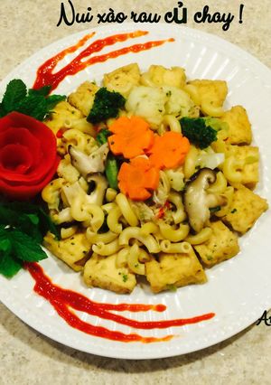 Hình của món Nui xào rau củ chay !.