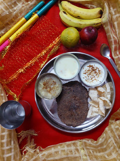 कच्चे केले का पराठा (व्रत के लिए) (Kachhe kele ka paratha recipe in hindi) रेसिपी मुख्य फोटो