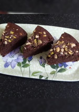 બ્રાઉની (Brownie recipe in Gujarati) રેસીપી મુખ્ય ફોટો