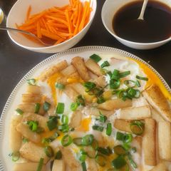 A picture of Fried rice cake.