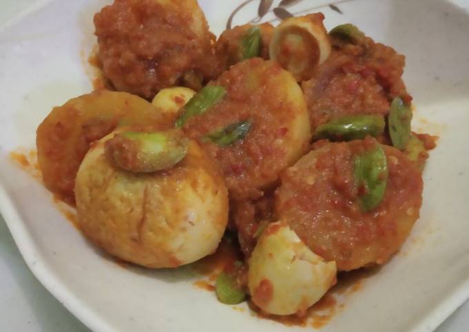 Standar Resep enak bikin Balado telur kentang pete yang nagih banget