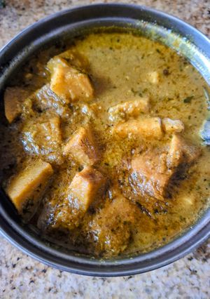 A picture of Suran masala.