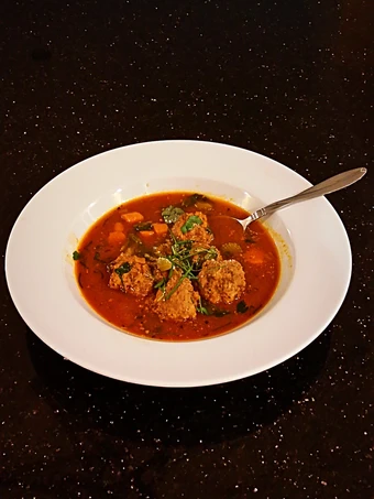 Easy Steps Make Recipes Meatballs in Tomato Vegetable Broth the Can Spoil the Tongue Perfect.