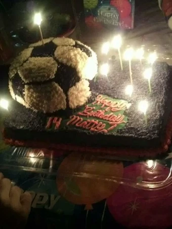 Easy Steps Make Recipes Carvable, Stackable Chocolate Cake! the So Delicious So Delicious.