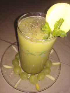 ગ્રીન ગાર્ડન શરબત(green garden sharbat recipe in gujarati) રેસીપી મુખ્ય ફોટો