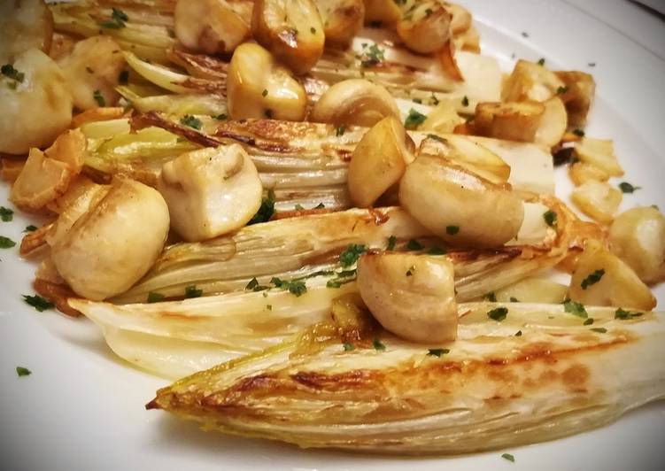 Endivias a la plancha con champiñones al ajillo