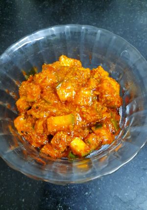 A picture of Mango pickle.