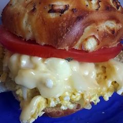 A picture of Cheesy egg sandwich.