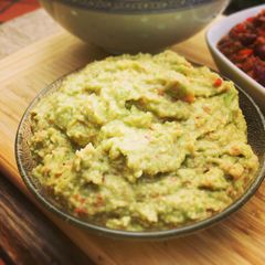 A picture of Chunky Guacamole.