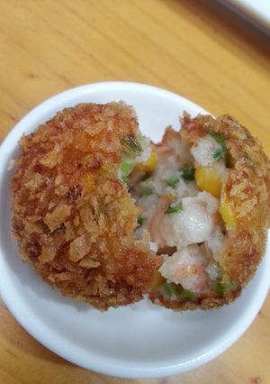 Hình của món Tôm bắp viên chiên.