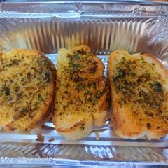 Garlic bread A picture of Garlic bread.