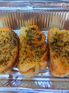 A picture of Garlic bread.