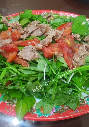 Hình của món Rau diếp cá trộn bò.