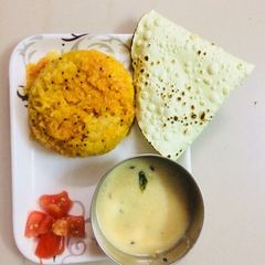 A picture of Khichadi.