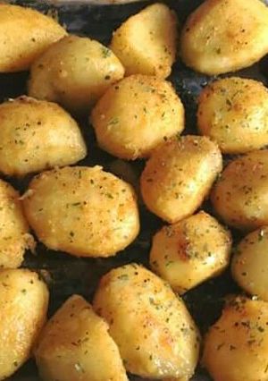 A picture of Fried Irish potatoes.