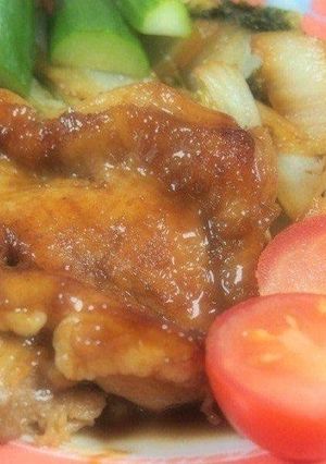 A picture of Easy Cooking in a Frying Pan Sautéed Chicken and Chinese Cabbage.