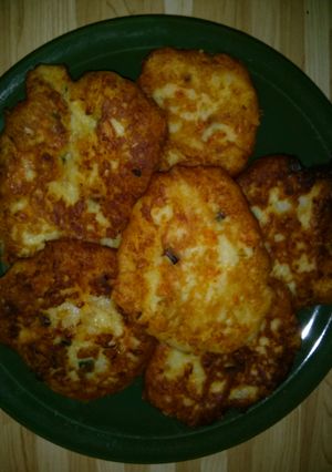 A picture of Left over mashed potato patties.