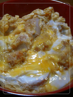 A picture of 'Katsu-don' Pork Cutlet Rice Bowl.