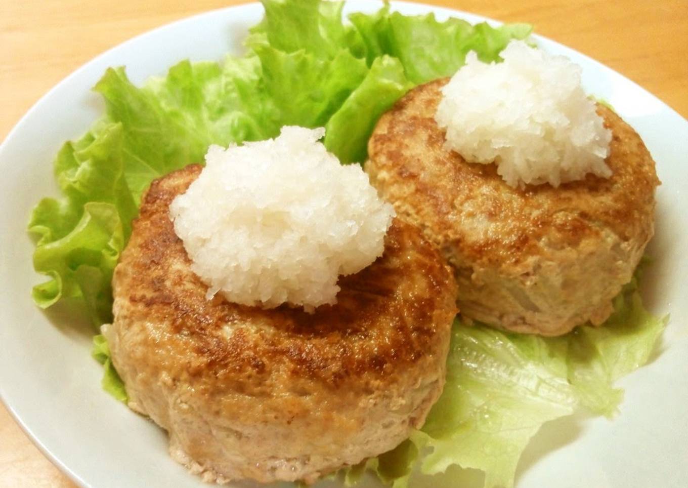 Recipe of Quick Inexpensive Bean Sprout Hamburger Steaks With
Japanese-Style Grated Daikon Radish