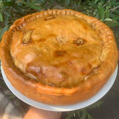 A picture of Chicken and chorizo pie.