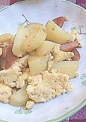 A picture of Warm and Cozy German Potatoes with Eggs and Sausage.