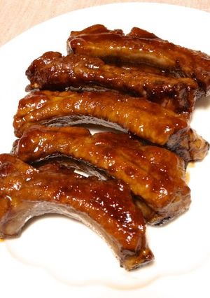 A picture of Marmalade Glazed Pork Ribs.