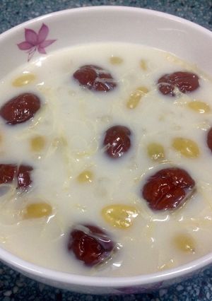 Hình của món Chè Bạch Quả, Bo Bo, Táo Đỏ.