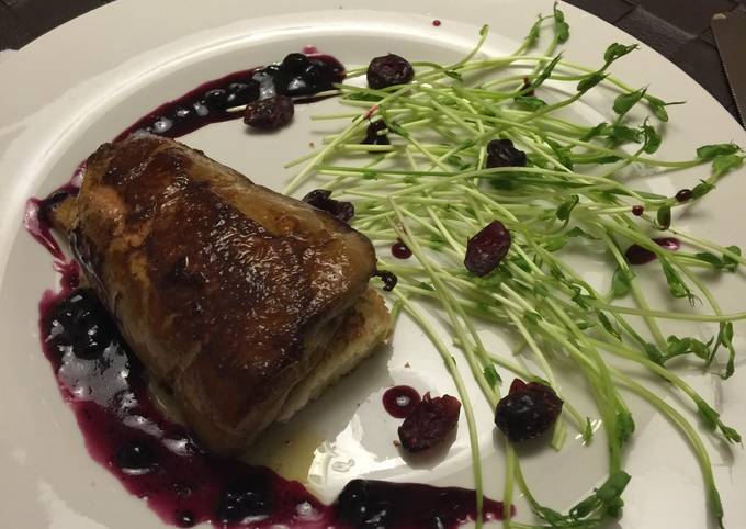 Recipe: Yummy Foie Gras With Blueberry Sauce