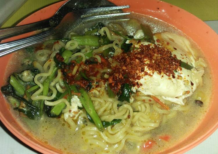 Resep Indomie soto 🍜pedess nampol Anti Gagal