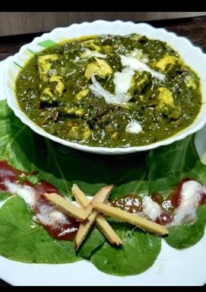 A picture of Restraunt style PALAK PANEER.