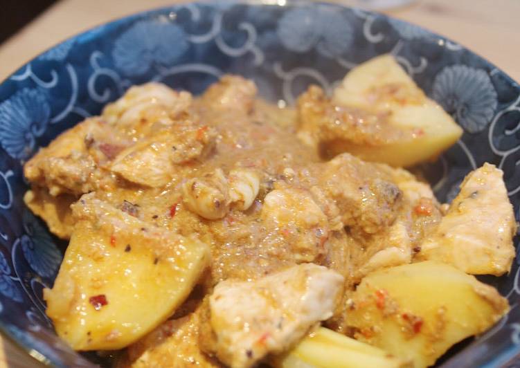 Easiest Way to Prepare Homemade Curry Chicken Malaysian Style