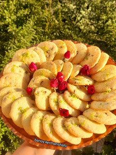 عکسی از دستور شیرینی کشمشی