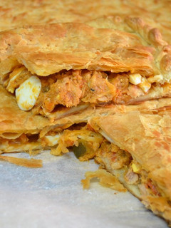 Una foto de Empanada de hortalizas con atún y huevo