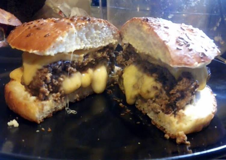 Step-by-Step Guide to Prepare Speedy Homemade 1/2 pound Garlic and Herbs Juicy Lucy’s