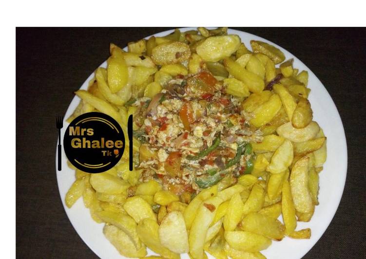 Easiest Way to Make Appetizing Chips with egg sauce