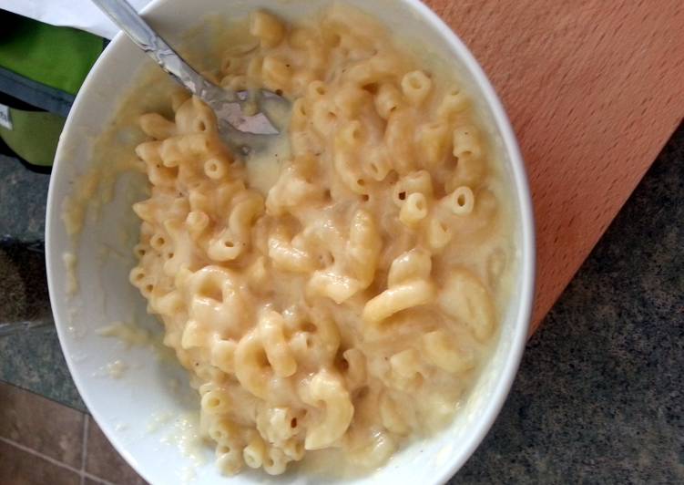 Steps to Make Quick super easy Mac n cheese!