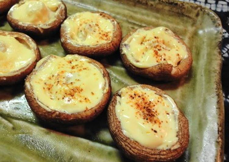 Recipe of Ultimate Shiitake Mushroom Mayonnaise &amp; Cheese Bake with Shichimi Spice