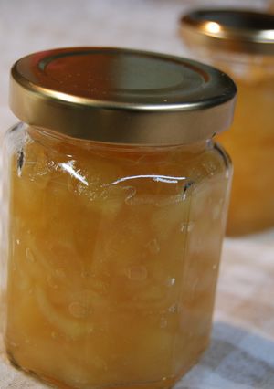 A picture of Apple Jam.