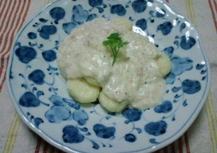Potato Gnocchi with Cream Sauce