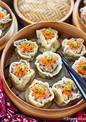 A picture of Pork and Ear Mushrooms Shumai.
