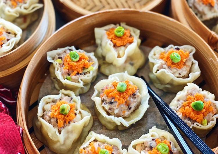 Recipe of Speedy Pork and Ear Mushrooms Shumai