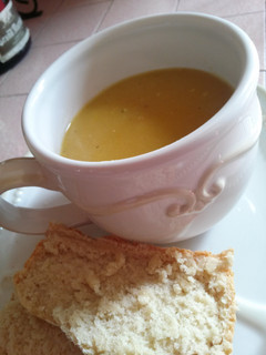 A picture of Creamy pumpkin soup.