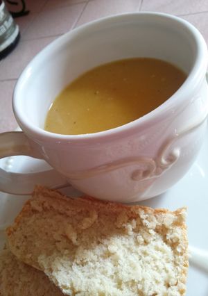A picture of Creamy pumpkin soup.