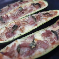 A picture of Bacon Boat ⛵⛵.
