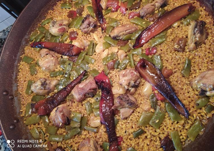 Paella de pollo 🥘