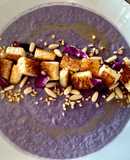 Vellutata di cavolo viola, con ricotta di pecora e,crostini di pane di kamut