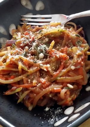 A picture of low calorie & low carb no pasta-pasta!.